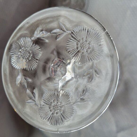 Vintage Clear Crystal Floral Embossed Wine Glass Set Of 2 - Picture 6 of 6